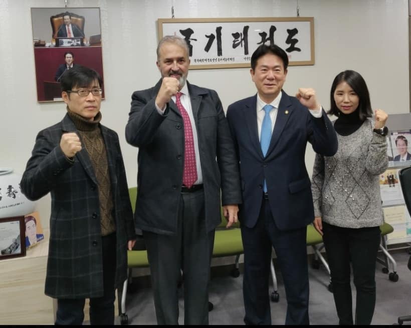 GM Aroldo Martins e GM Lee Dong-Seob